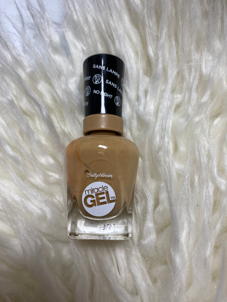 sally hansen miracle gel #130