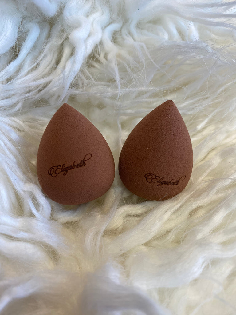 elizabeth cosmetics beauty blender