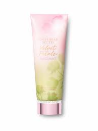 VICTORIA'S SECRET VELVET PEDALS RADIANT BODY LOTION